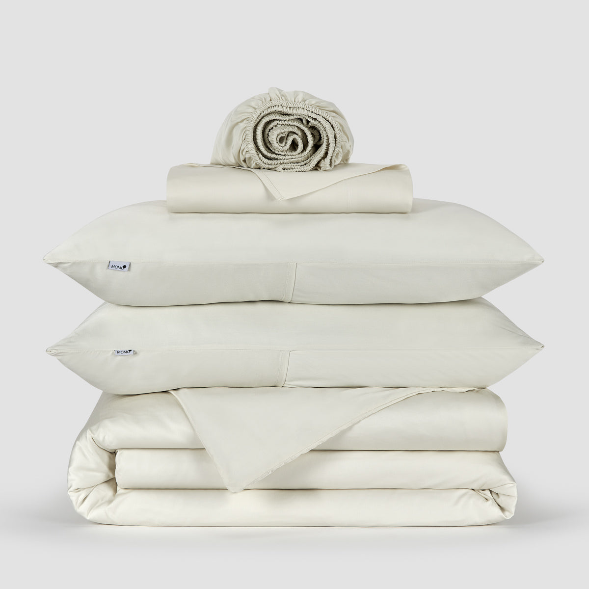 Jogo Capa de Edredão roupa de cama Branco pérola bambu by Momo Cotton – tecido de cetim 300 fios, suave, respirável e sustentável.