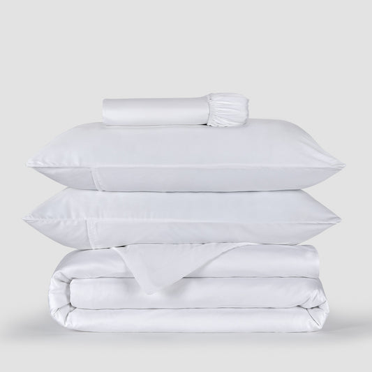 Jogo Capa de Edredão roupa de cama Branco bambu by Momo Cotton – tecido de cetim 300 fios, suave, respirável e sustentável.